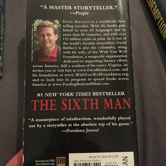 Books - Picture 5 of 7